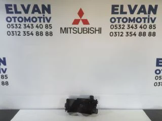 ISUZU D-MAX (12-19) SİGORTA ALT KAPAK - 1