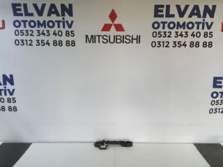 MİTSUBİSHİ L200 (15-19) KAPI KOLU İÇ BRAKETİ - 1