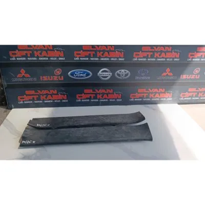 TOYOTA HİLÜX 2015 SONRASI EURO 6 KAPI ALTINDAKİ AYAK PLASTİKLERİ 