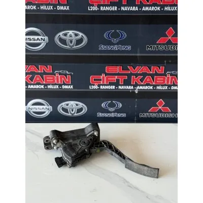 Nissan Navara Euro 5 2011-2018 Manuel Gaz Pedalı