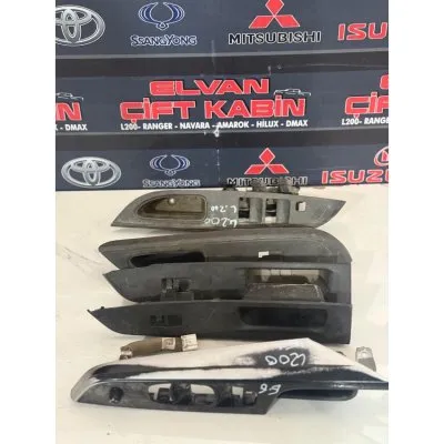 Mitsubishi L200 4x4 Euro 6 2015-2019 Kapı Düğmeleri ve Paneli
