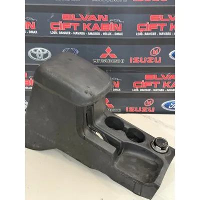 Mitsubishi L200 4x4 Euro 62015-2019 Orta Konsol