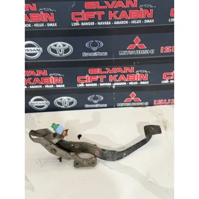 Mitsubishi L200 Euro 7 2020-2024 Fren Pedalı