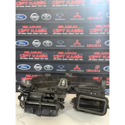 Mitsubishi L200 Euro 7 2020-2024 Kalorifer Kutusu
