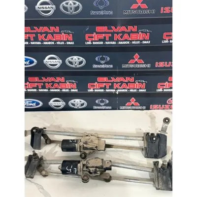 Isuzu D-max Euro 5 2012-2015 Silecek Motoru ve Mekanizması