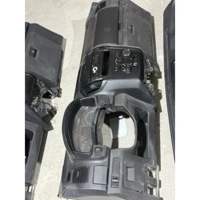 Isuzu D-max Euro 5 2012-2015 Komple Göğüs Konsol- Torpido Göğüsü-Gösterge Paneli
