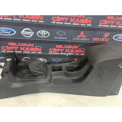 Isuzu D-max Euro 5 2012-2015 Orta Konsol 