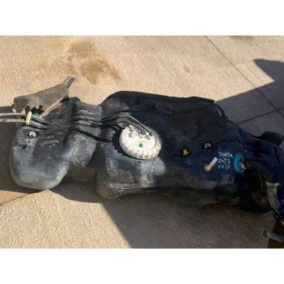 Toyota Hilux Euro 5 2012-2015 Yakıt Deposu