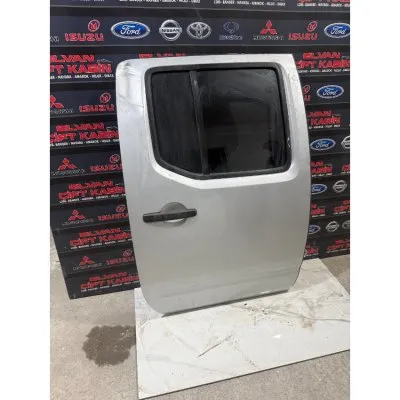 Nissan Navara Euro 5 2012-2015 Sağ Arka kapı