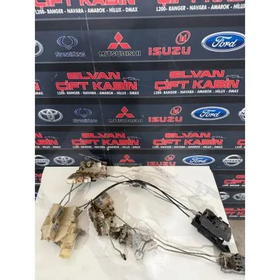 Nissan NP 300 2011 Kapı Kilitleri
