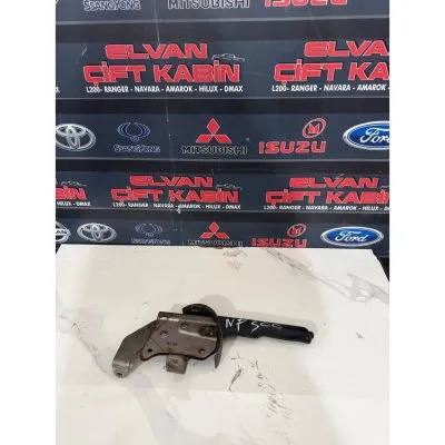 Nissan NP 300 2011 El Freni Kolu