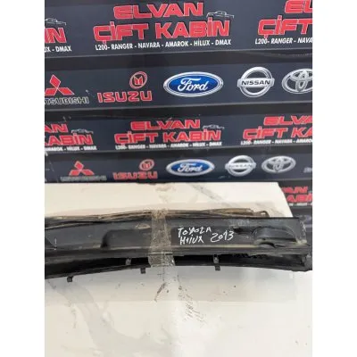 Toyota Hilux Euro 4 2008-2012 Silecek Izgaraları