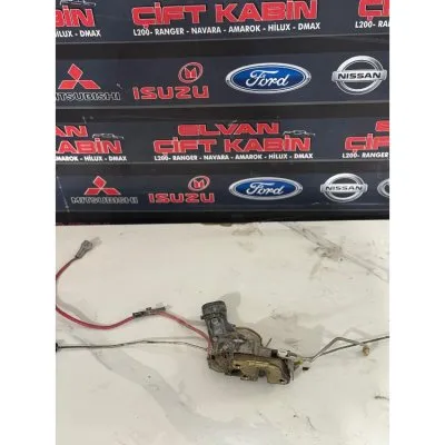 Toyota Hilux 2005 Sol Ön Kapı Kilidi