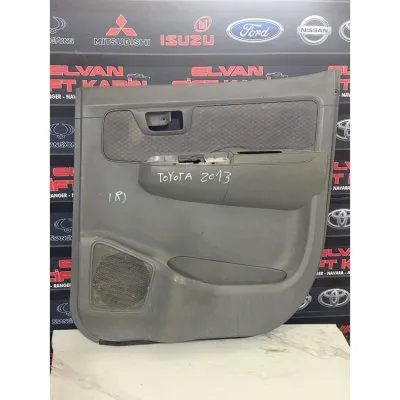 Toyota Hilux 2013 Sağ Arka Kapı Döşemesi