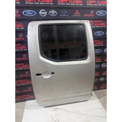 Nissan Navara 2011 Gri Sağ Arka Kapı