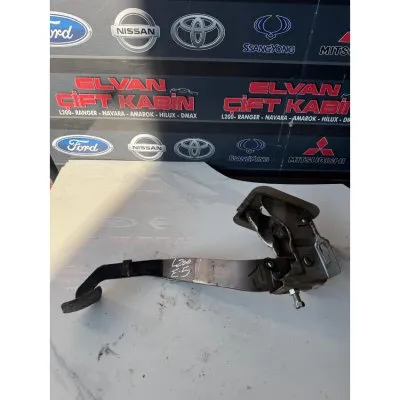 Mitsubishi L200 Euro 5 2012-2015 4x4 Debriyaj Pedalı