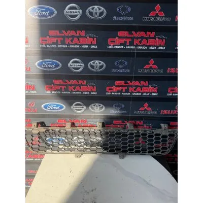 Mitsubishi L200 Euro 5 2012-2015 4x4 Ön Tampon Izgarası
