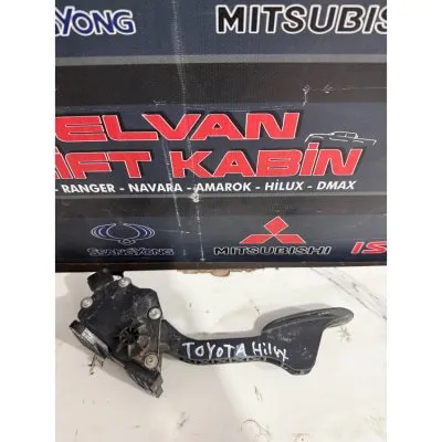 Toyota Hilux Euro 6 2015-2019 Gaz Pedalı