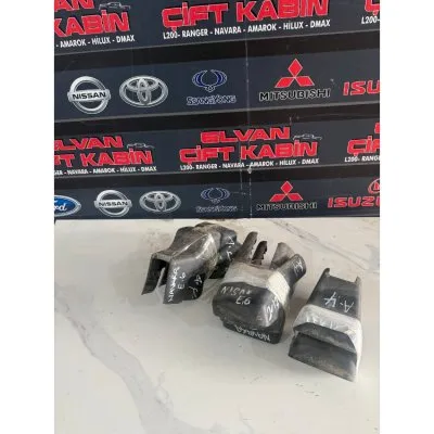 Nissan Navara E6 2015-2019 Koltuk Gergi Plastikleri