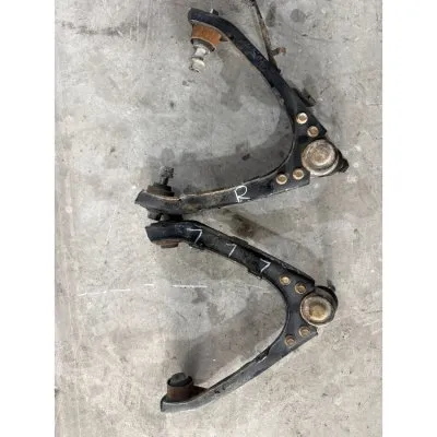 Isuzu D-max Euro 5 2012-2019 Üst Tabla Sağ Sol