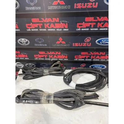 Mitsubishi L200 Euro 7 Dış Kapı Fitilleri 