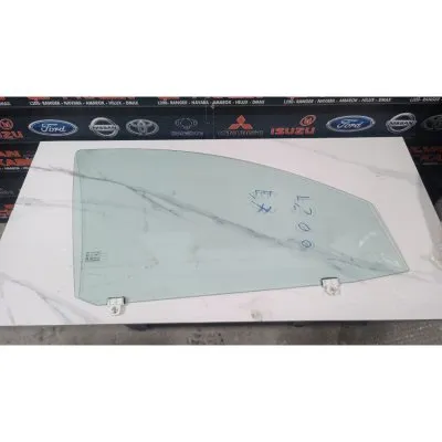 Mitsubishi L200 Euro 7 Sağ Ön Cam 