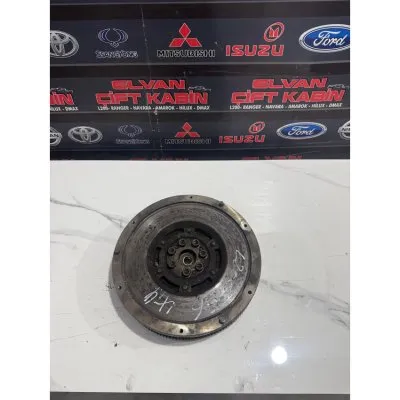 Mitsubishi L200 Euro 6 Volant Dişlisi