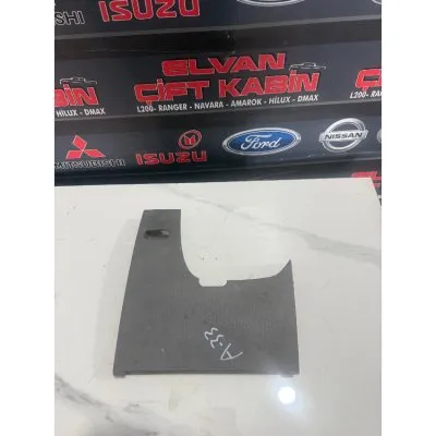  Mitsubishi L200 4x4 Euro 6 2015-2019 Göğüs Plastiği