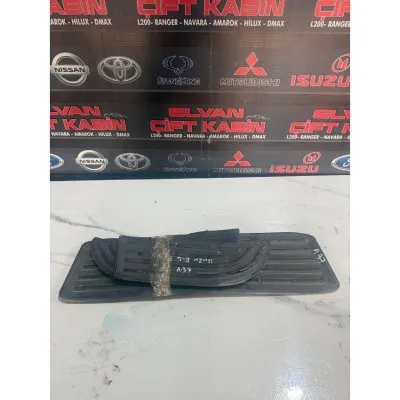 Isuzu D-max Euro 4 2008-2012 Arka Tampon Plastikleri