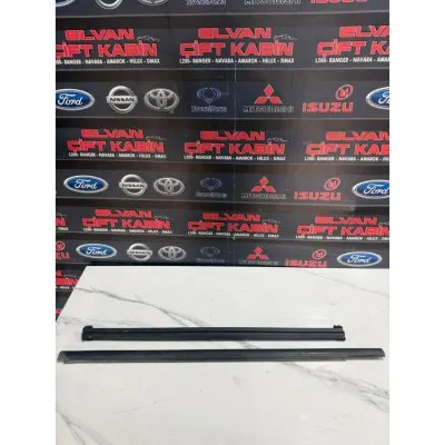 Ford Ranger 2016 Sonrası 4x4 Sol Cam Sıyırıcı