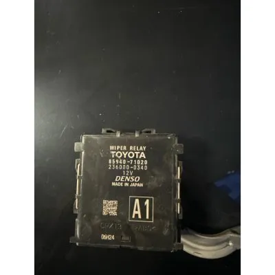 Toyota Hilux 2020-2025 Silecek Kontrol Beyni