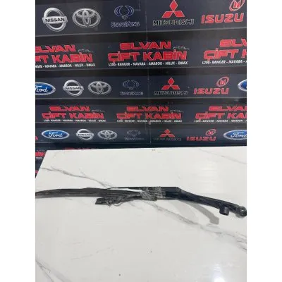 Toyota Hilux 2020-2025 Cam Silecek Kolları