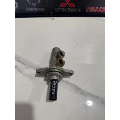 Toyota Hilux 2020-2025 Fren Merkezi