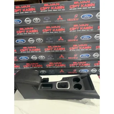 Toyota Hilux 2020-2025 Orta Konsol 