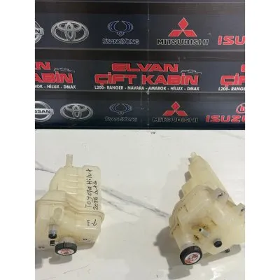 Toyota Hilux 2020-2025 Radyatör Su Bidonu