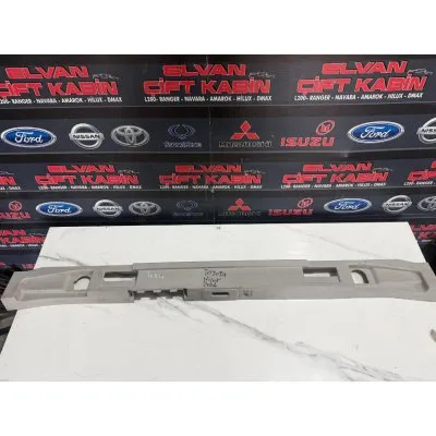 Toyota Hilux 2020-2025 Arka Direk Plastiği