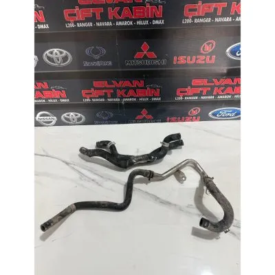 Toyota Hilux 2020-2025 4x4 Su Boruları Giriş Çıkış