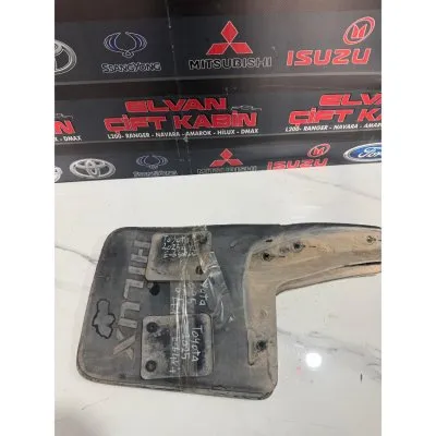 Toyota Hilux 2020-2025 4x4 Lastik Tozlukları Sağ-Sol