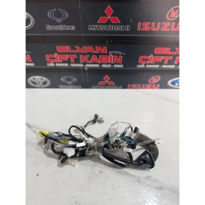 Toyota Hilux 2020-2025 Sağ Ön Kapı Tesisatı