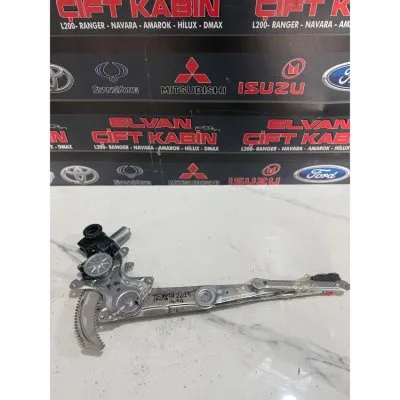 Toyota Hilux 2020-2025 Sağ Ön Cam Motoru ve Krikosu 