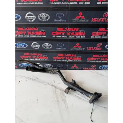 Nissan Navara Euro 5 2011-2015 Yakıt Deposu Borusu ve kapağı Nissan