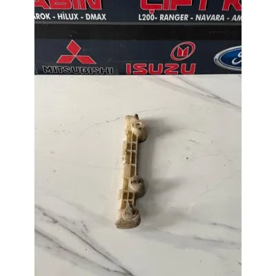 Toyota Hilux 2020-2025 Tampon Braketi Toyota