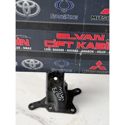 Nissan Navara Euro 6 2015-2019 Motor Ayağı  Nissan