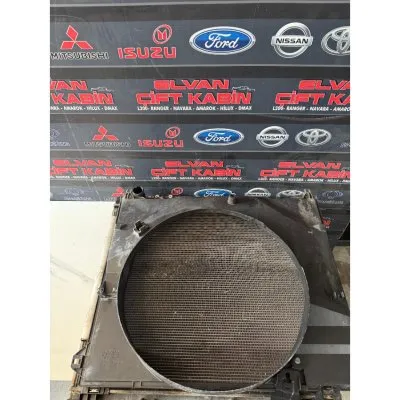 Toyota Hilux Euro 6 2015-2019 Fan Davlumbazı ve Su radyatörü Toyota
