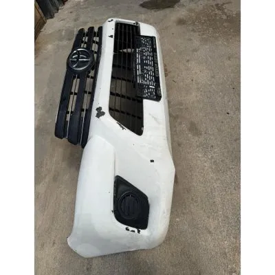 Toyota Hilux Euro 6 2015-2019 Ön Tampon Toyota