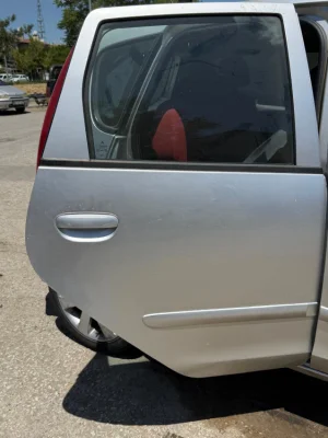 Mitsubishi Colt 2008 Sağ Arka Kapı Boş 