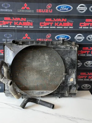 Nissan Skystar 2005 Fan Davlumbazı-Su Radyatörü