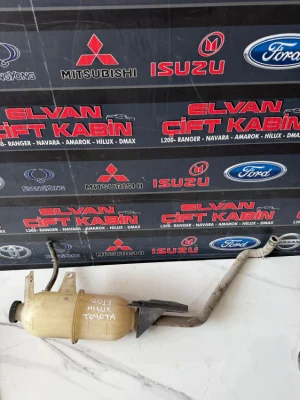 Toyota Hilux 2013 Radyatör Su Bidonu