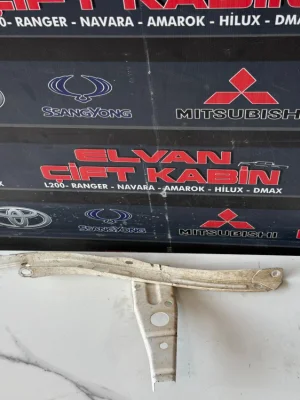 Nissan Skystar 2005 Kaput Kilidi Sacı 