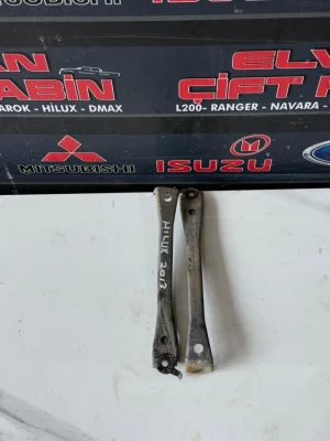 Toyota Hilux 2008-2013 Ön Tampon Bağlantı Ayağı